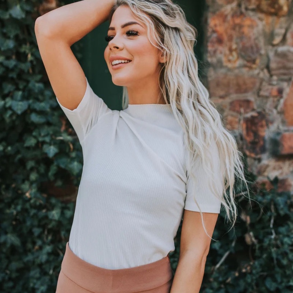 EXCLUSIVE Cecily Bodysuit in White Size Medium